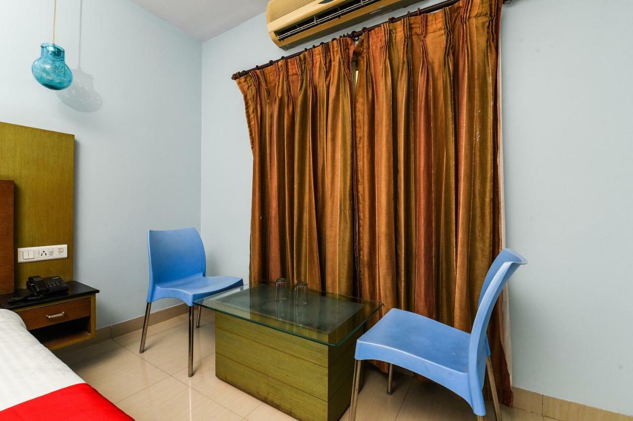 Hotel Balaji Grand Kākināda Zewnętrze zdjęcie