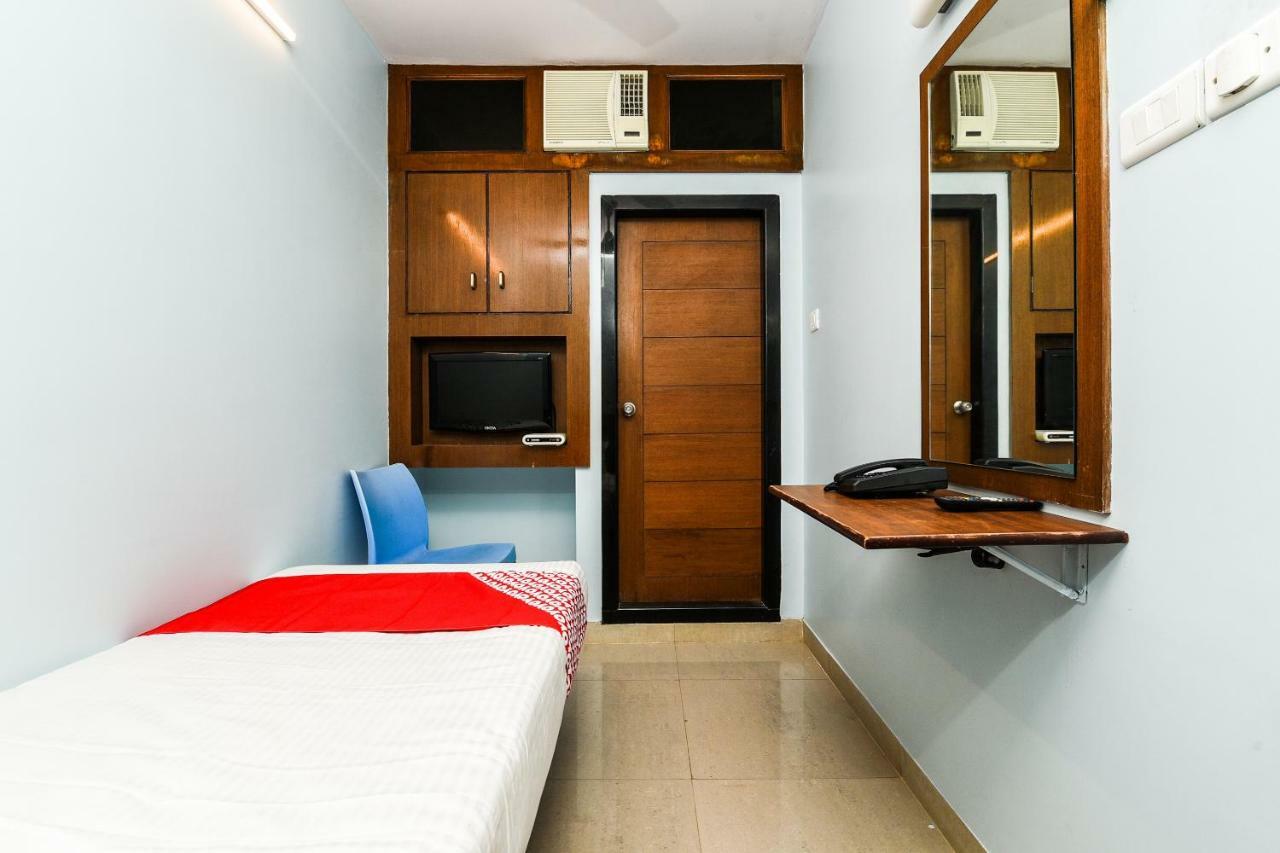 Hotel Balaji Grand Kākināda Zewnętrze zdjęcie