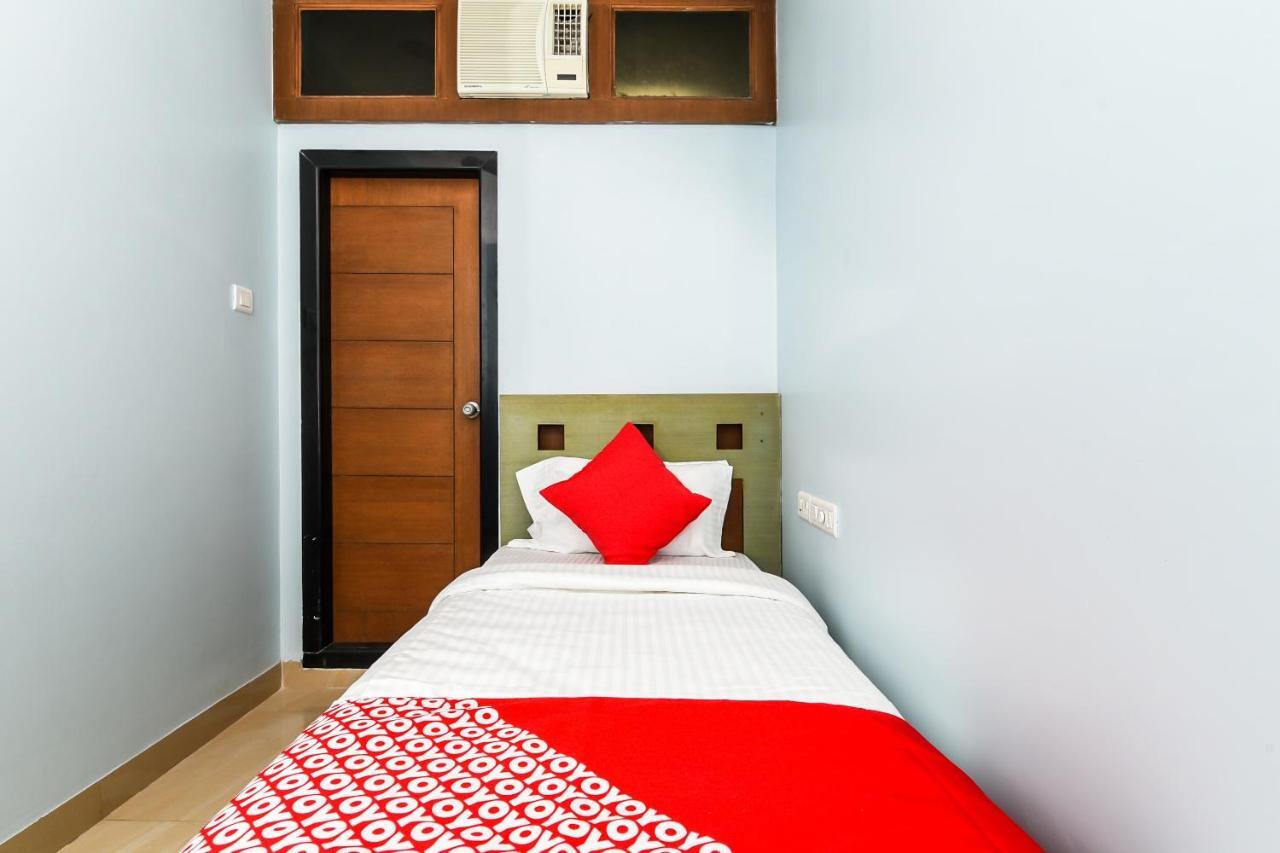 Hotel Balaji Grand Kākināda Zewnętrze zdjęcie